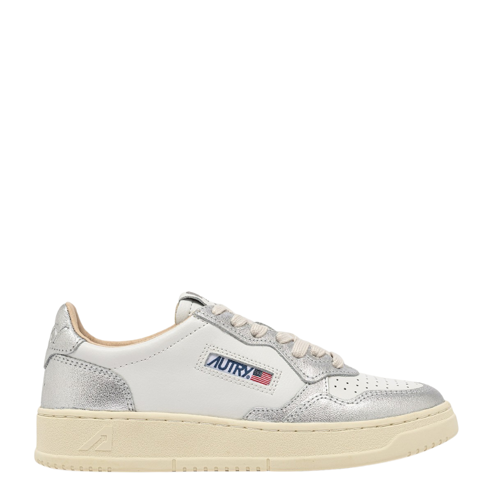Medalist Low White Silver Trainers