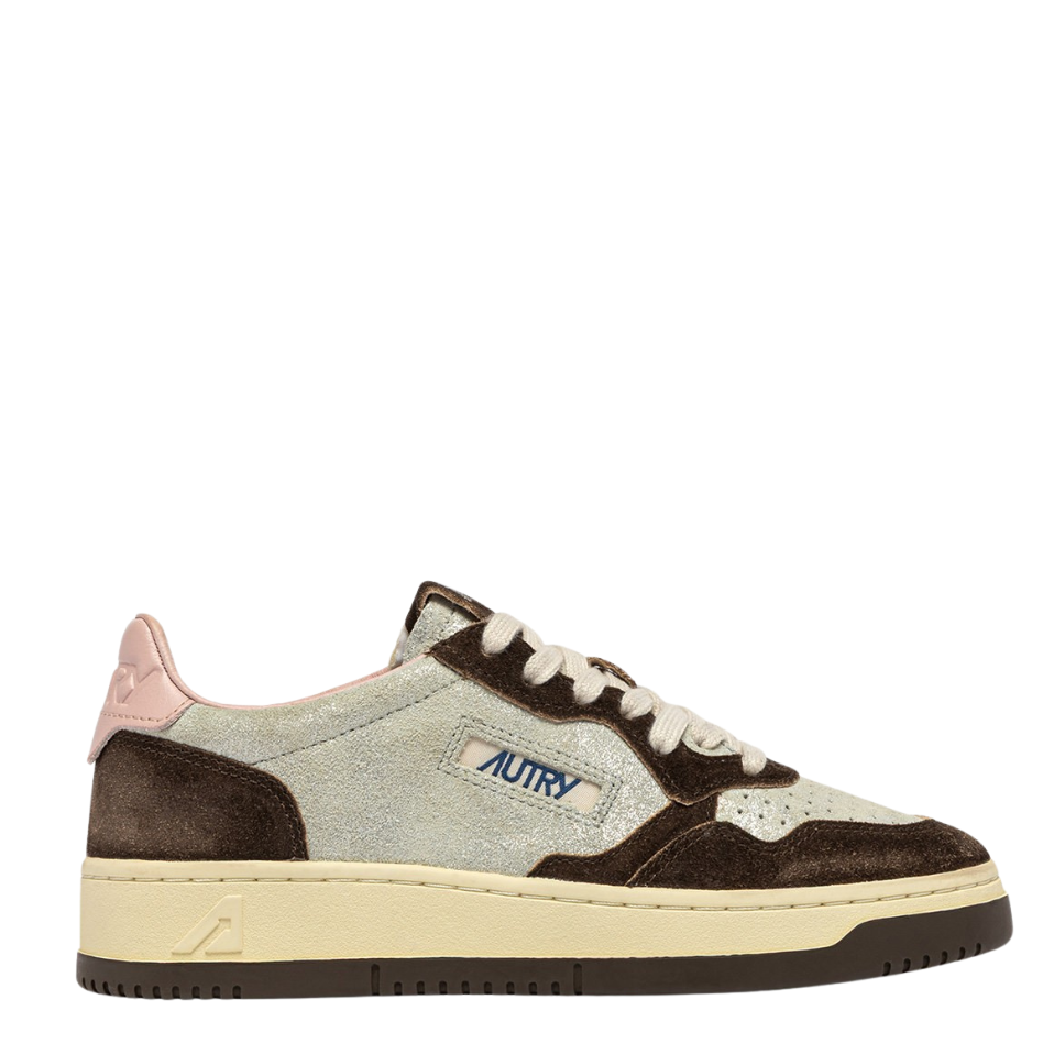 Medalist Low Silver Mustang Trainers
