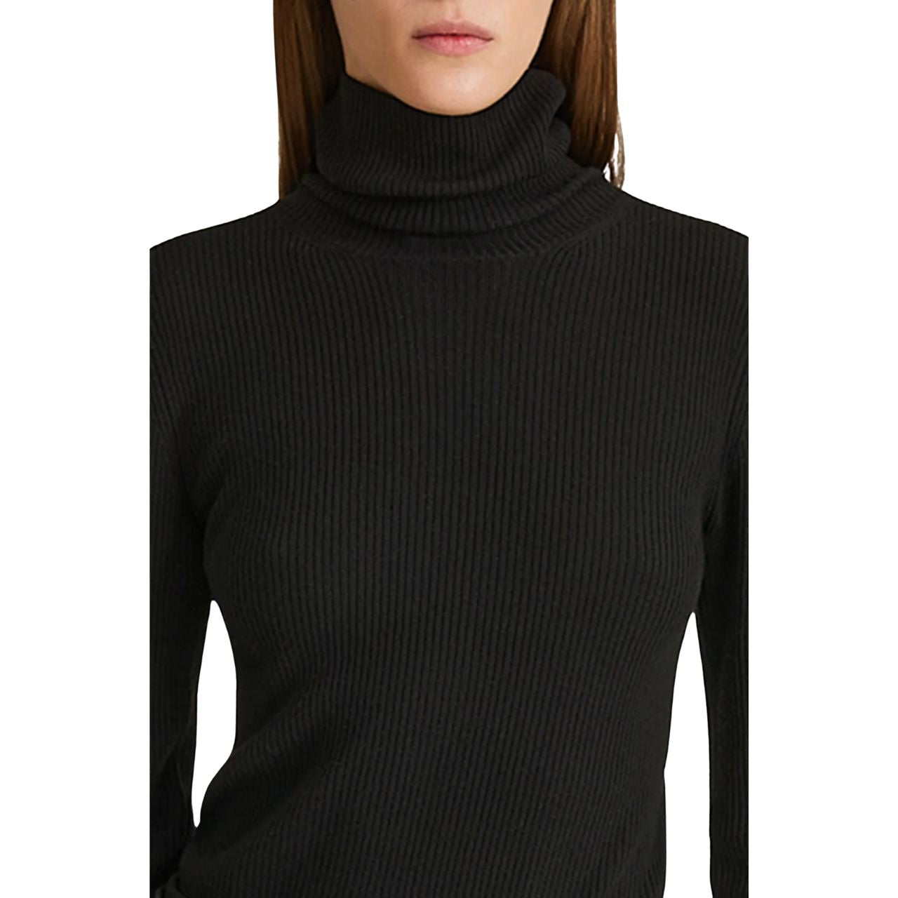 Helea Sweater Black