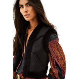 Pilar Gilet Black